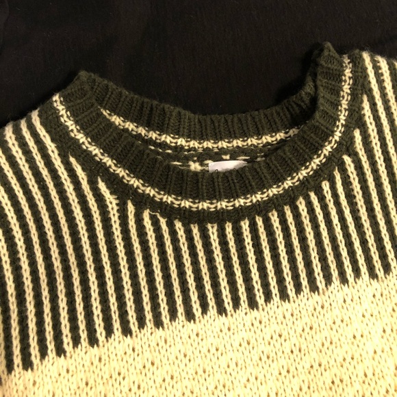 Chic Soul Olive Green Sweater - Picture 2 of 3